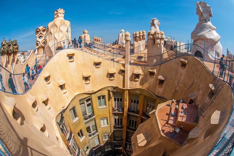 10 Things You Must Do While In Barcelona